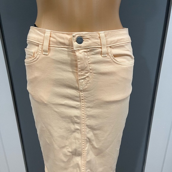 Seventwo Denim - Picture 5 of 7